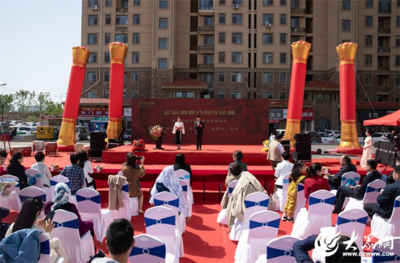 東營(yíng)宏辰木業(yè) 超膚感高定門(mén)墻柜新品發(fā)布盛典，定義家居美學(xué)新高度